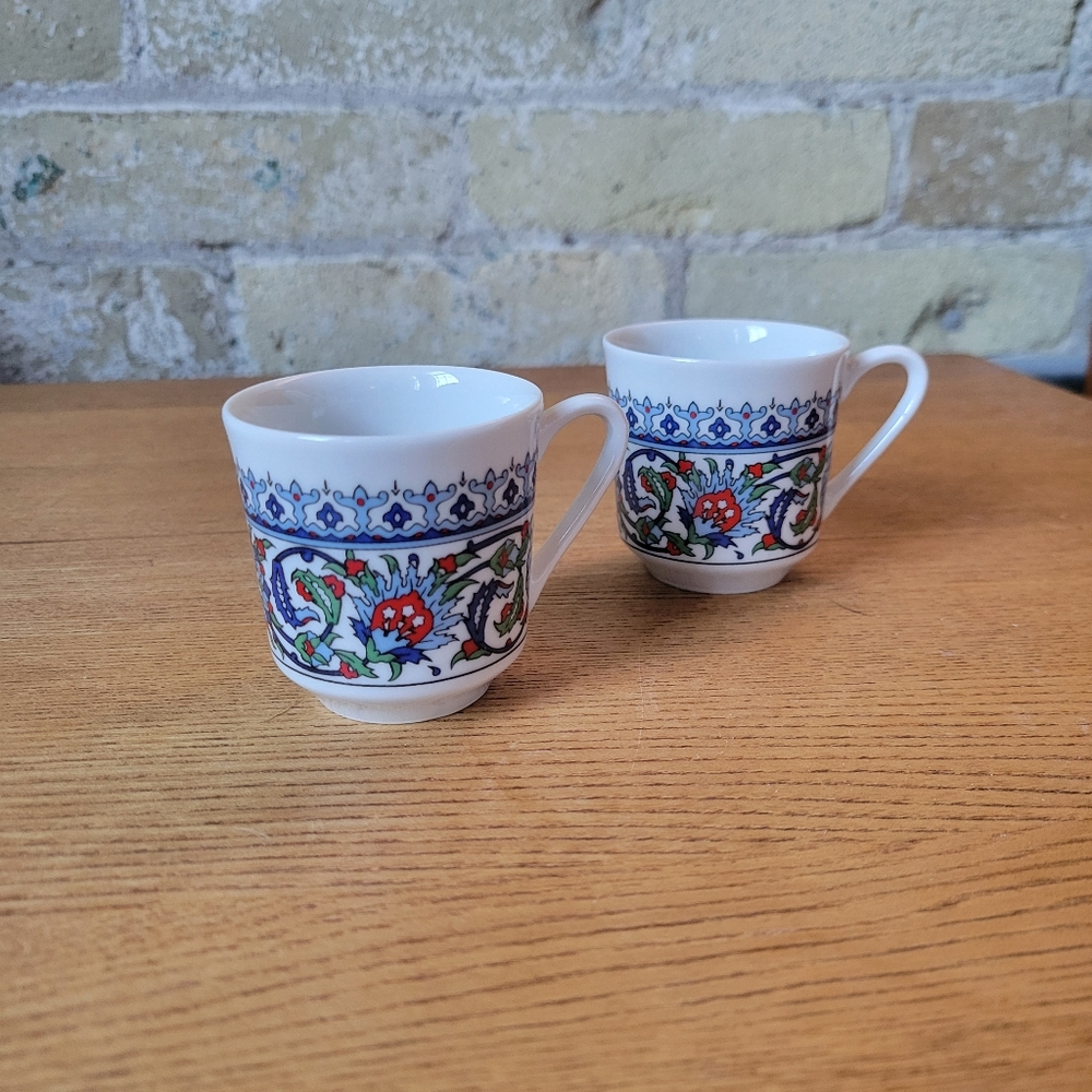 Kutahya Porcelain Topkapi Expresso Tea Mugs  Bright Tile Design, Set of 2